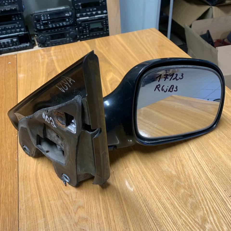 Espejo retrovisor lateral derecho Chrysler Voyager 2.0 1997-2001 4717464 Foto 1 de 4