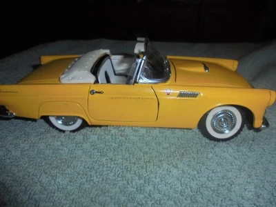 Superior 1955 Ford Thunderbird SS 7714 Yellow 1:24 Scale Car - Image 1 of 4