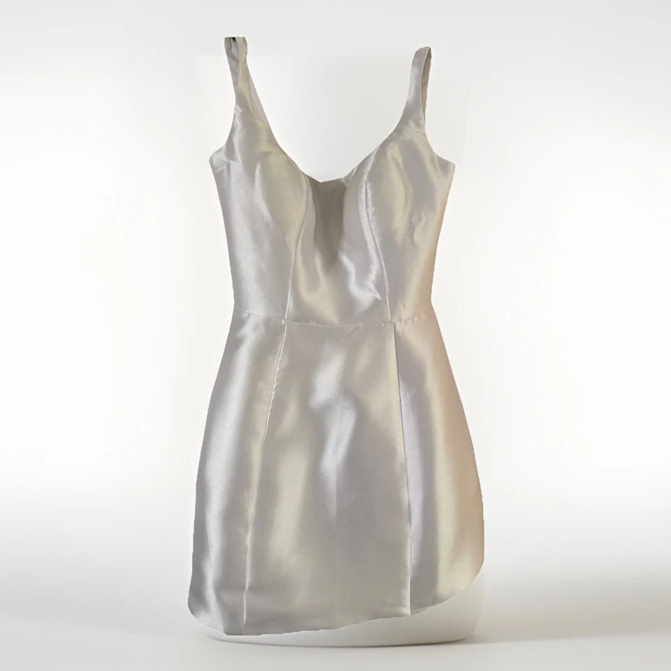 Nuevo con etiquetas Vestido Formal de Dama de honor Baile de graduación Blanco Satén Con cordones Espalda Invitada de Boda Talla 4-8 Foto 1 de 4