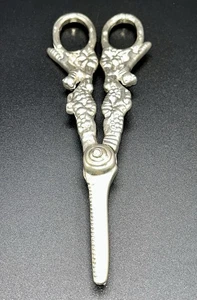6” VINTAGE SILVER PLATED Ornate Fox Grape Leaf Vine Cutter Shears Scissors ✂️ 🍇 - Picture 1 of 10