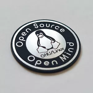 GNU Linux Aufkleber Etui Abzeichen Aufkleber - Chrom reflektierend - 35mm x 35mm - Bild 1 von 2