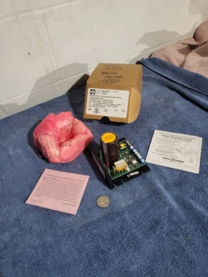 Unidades electrónicas 9493G KB, serie KBWS 9493, KBWS-25D DC control de velocidad del motor Foto 1 de 4