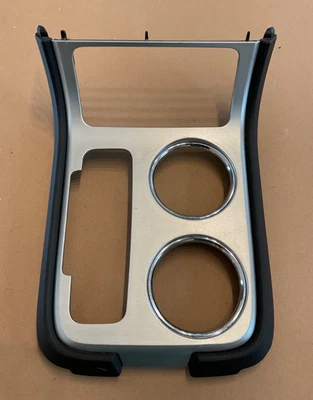 GMC ACADIA 2007-2012 PORTAVASOS CENTRAL PALANCA DE CAMBIOS BISEL CONSOLA MOLDURA 25856228 usado Foto 1 de 3