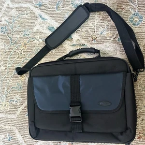 Bolso para portátil Targus RESISTENTE. NUEVO SIN ETIQUETAS - 16". X 13" - Imagen 1 de 5