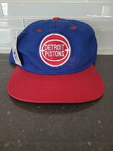 De colección Detroit Pistons SnapBack Universal Industries Licencia Oficial NBA NUEVO CON ETIQUETAS - Imagen 1 de 9