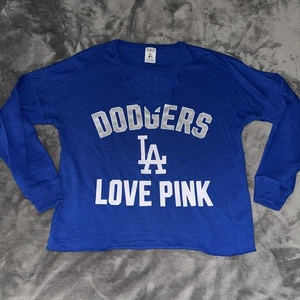 PINK Victoria’s Secret x New Era LA Dodgers Sweatshirt Size XS Oversized - Picture 1 of 17