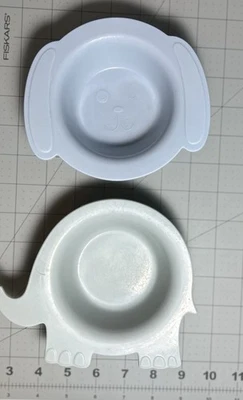 Juego de 2 cuencos PBK Pottery Barn niños silicona elefante y cachorro aptos para lavavajillas Foto 1 de 4