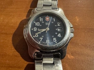 Ladies Victorinox Swiss Army Watch, Black Dial, Steel Band, 30 mm, New Battery - Picture 1 of 5