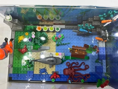 lego underwater scene - Image 1 of 3