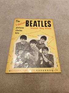 The Beatles 1963 Sheet Music SONG BOOK 1st Issue WORDS AND MUSIC FOR 7 SONGS  - Imagen 1 de 9