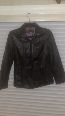 Chaqueta de cuero con cremallera Marc New York para mujer en negro talla Xs de cuero real Foto 1 de 4