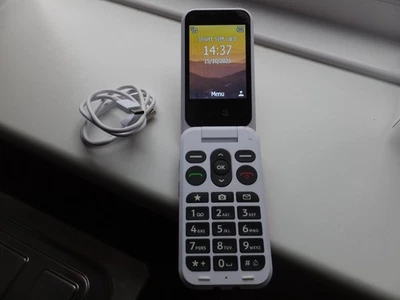 Doro Leva L20  Unlocked 4G Big Button Elderly Mobile Phone. Red.  Superb - Image 1 of 4