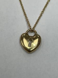 Tiffany & Co 18k Yellow Gold Mini Heart Lock Pendant On 16” Chain - Foto 1 di 6