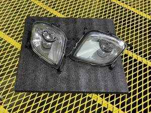 Porsche Cayenne 2003-2006 OEM Fog Light Pair - Picture 1 of 6