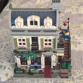 LEGO Parisian Restaurant 10243 Creator Expert Modular Buildings 2469 pcs 16+