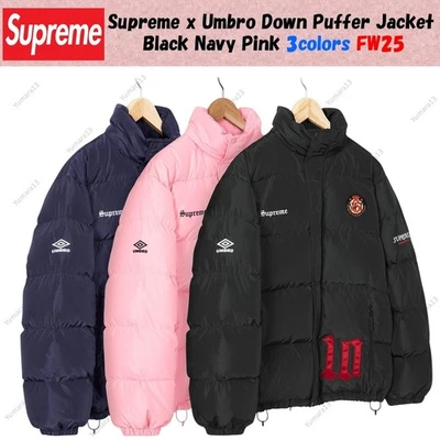 Chaqueta acolchada Supreme X Umbro negra azul marino rosa 3 colores FW25 Foto 1 de 2