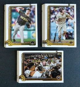 2025 Topps ~ San Diego Padres 38 Card Team Set ~ Serie 1 e 2 con LLs e aggiornamento - Foto 1 di 4