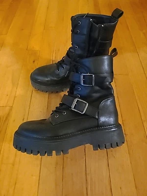Sincerely Jules Peyton Black Moto Lug Combat Boots Side Zip Womens 6.5 - Image 1 of 4