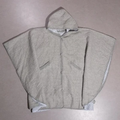 Poncho con Capucha Gris Colección Alpaca Peruvian Link Chal Capa Talla Única Hecho en Perú Foto 1 de 4