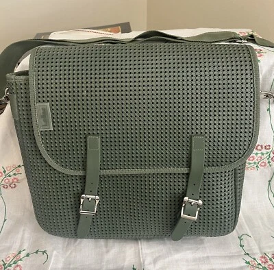 LESAC ULTRA ERGONOMIC LAPTOP BAG Green Textured - Image 1 of 4