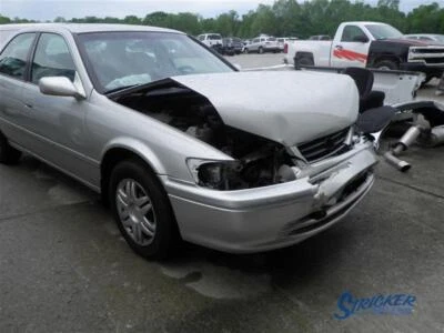 Guardabarros delantero derecho Toyota Camry 1997-2001 plateado 53811AA020 9338 Foto 1 de 4