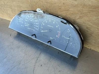 Cuadro de instrumentos Nissan 240SX S13 91-94 OEM DOHC KA24DE- 179 k Foto 1 de 4