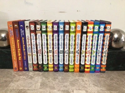 Lot Of 18 Diary OF A Wimpy Kid 1-14 & 4 Extras HC Jeff Kinney Books Foto 1 de 4
