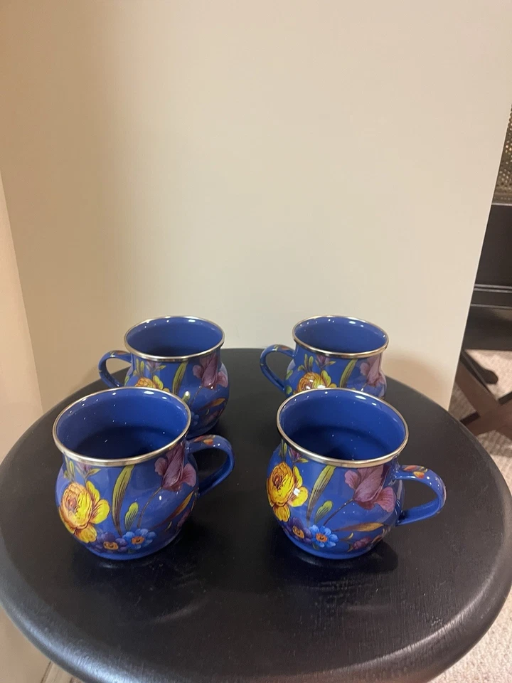 Nuevo En Caja Mackenzie Childs Azul Lapislázuli Esmalte Tazas RARO Juego De 4 Foto 1 de 1