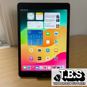 Apple iPad 8th Gen, 128GB, Wi-Fi, Space Grey - A2270 (AU STOCK) - Poor Battery - Picture 1 of 21