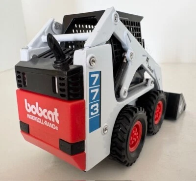 1:25 Bobcat 773 Skid Steer Loader Diecast Model 6724381 By Clover    Rare - Image 1 of 4