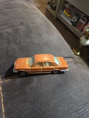 Yatming Mercedes Benz 450 SEL 1:64 - Image 1 of 4