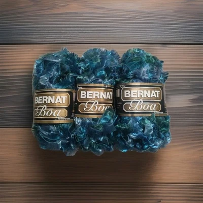 BERNAT BOA Hilo Súper Suave AZUL VERDE Lote 3 Madejas 102946 Pavo Real 🦚 NUEVO GANCHILLO Foto 1 de 2