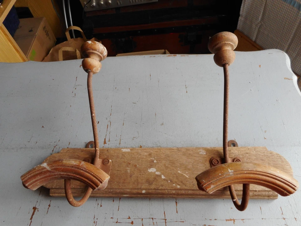 Porte manteau ancien bois et métal 2 patères Décoration Vintage bonne etat - Photo 1/4