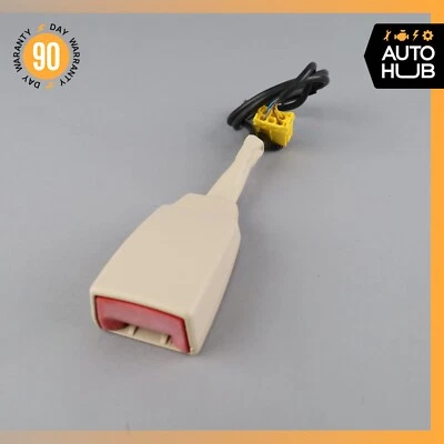 03-06 梅赛德斯 R230 SL500 SL55 前左或右座椅皮带扣米色原始设备制造商 — 第 1/4 张图片