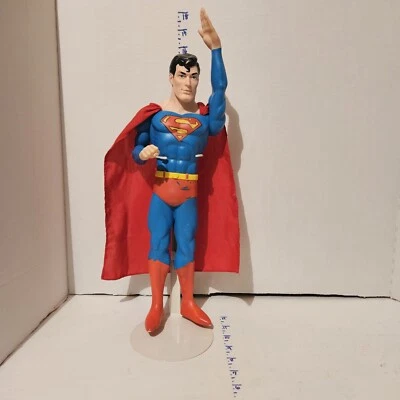 Figura de acción muñeca Superman 1988 vintage con capa DC comics 15 pulgadas con soporte Foto 1 de 2