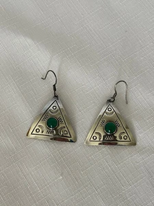 Southwestern Style Taxco Mexikanische Ohrringe, Dreieck mit grünem Stein TC-144 - Bild 1 von 5