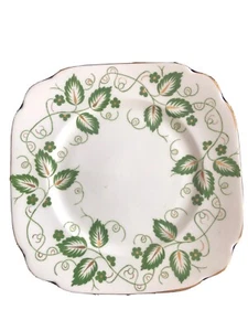 Clarence English Bone China 8" Square Plate Floral Green VTG - Imagen 1 de 4
