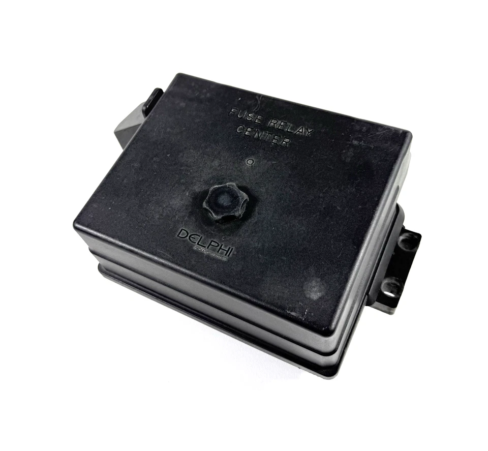 1999–2004 Blazer Jimmy S10 Sonoma Bravada Under Hood Fuse Relay Box OEM 12174265 - Image 1 of 4