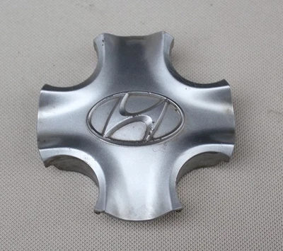 Tapa central Hyundai Accent 2012-2014 p/n 52960-1R500 Foto 1 de 2