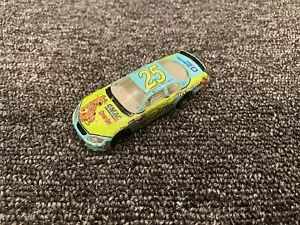 2005 Brian Vickers #25 GMAC Scooby-Doo 1:64 NASCAR Diecast - Picture 1 of 5