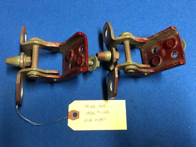 05 06 07 FORD FREESTYLE ДВЕРНЫЕ ПЕТЛИ LH, ДРАЙВЕРЫ ЗАДНИЙ ВЕРХНИЙ И НИЖНИЙ, КРАСНЫЙ - Изображение 1 из 2