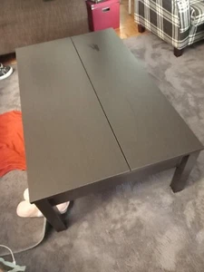 Couchtisch Von Ikea Zu Verschenken. Nur Selbstabholer - Bild 1 von 4