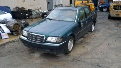 Radiador mercedes-benz clase c 97 98 99 00 Foto 1 de 4