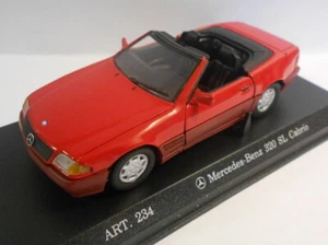 Corgi Detail 1/43 Scale - ART.234 MERCEDES 320 SL CABRIO RED 96646 - Picture 1 of 3