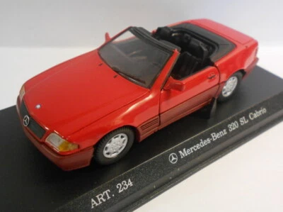 Corgi Detail 1/43 Scale - ART.234 MERCEDES 320 SL CABRIO RED 96646 - Image 1 of 3