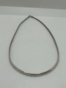 Sterling Silver Flat Omega Necklace Italy 925 Rounded Edge 16" Vintage - Picture 1 of 5