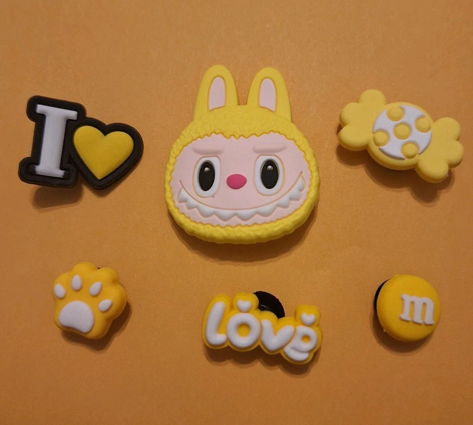 Juego de 6 dijes para zapatos Labubu compatibles con Crocs  Foto 1 de 1