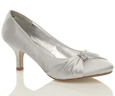 CHIC FEET LADIES SILVER SATIN LOW HEELS WOMENS WEDDING BRIDAL BRIDESMAID SHOE Size 5
