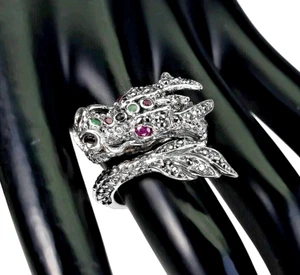 RUBIN, SAPHIR, SMARAGD & MARKASIT DRACHE RING .925 STERLINGSILBER GR. 7 - Bild 1 von 3
