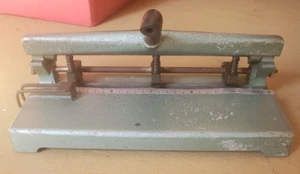 Vintage LeoBer 3 Loch Metall Papierstanzer verstellbar Industrie Steampunk - Bild 1 von 10